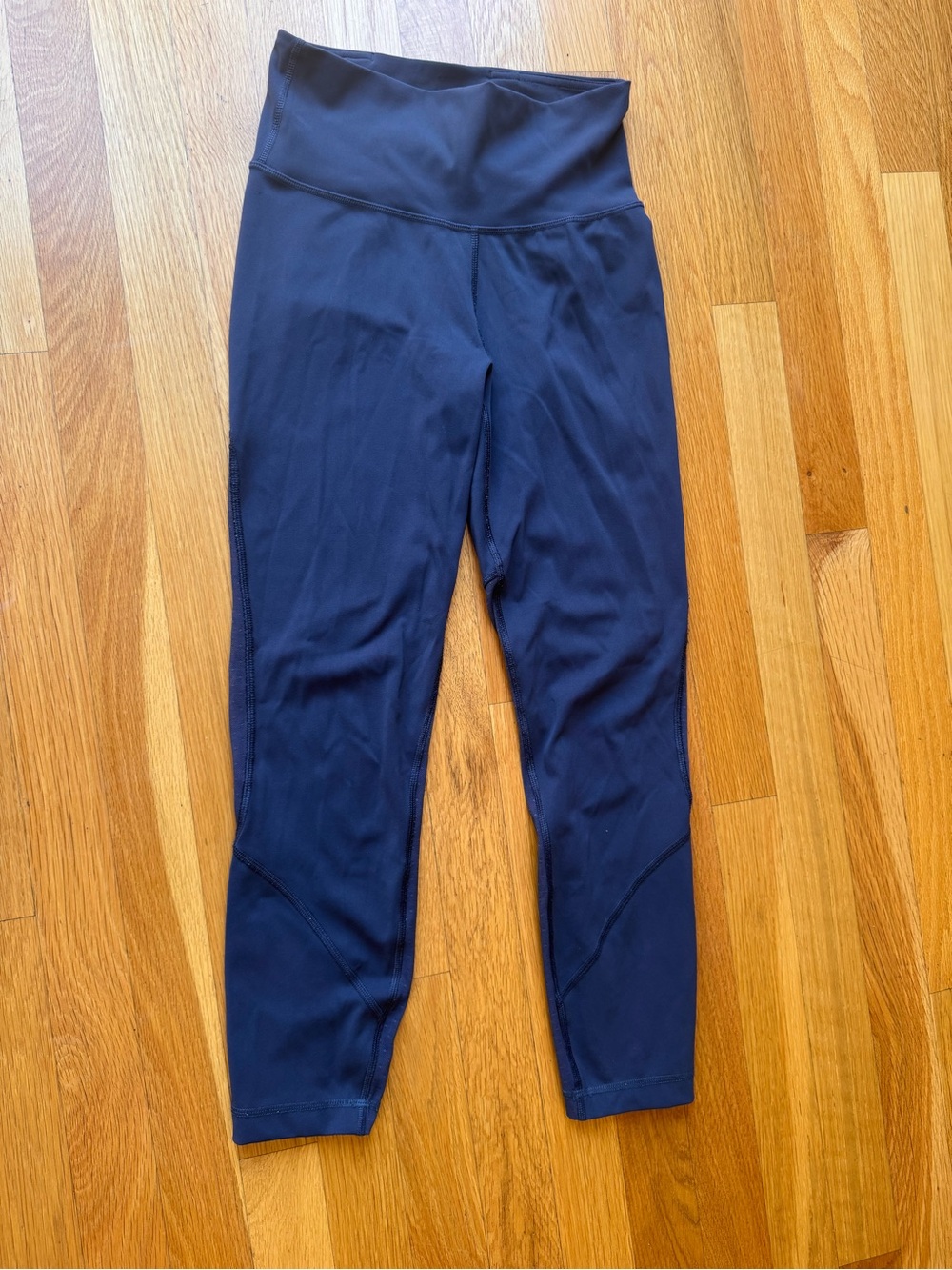 Lululemon leggings size 4
